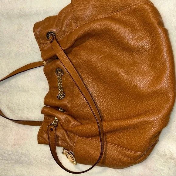 MICHAEL Michael Kors Tan Shoulder Bag - Picture 7 of 15